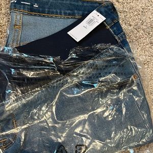 Old Navy Maternity Jeans